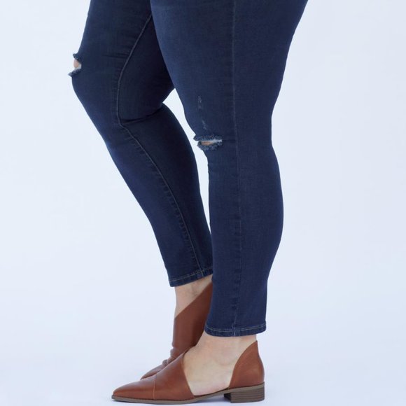 WannaBettaButt Plus size Women's  3 Button Up Sexy Jeans Dark Blue Plus 24 NWT! - Picture 7 of 10